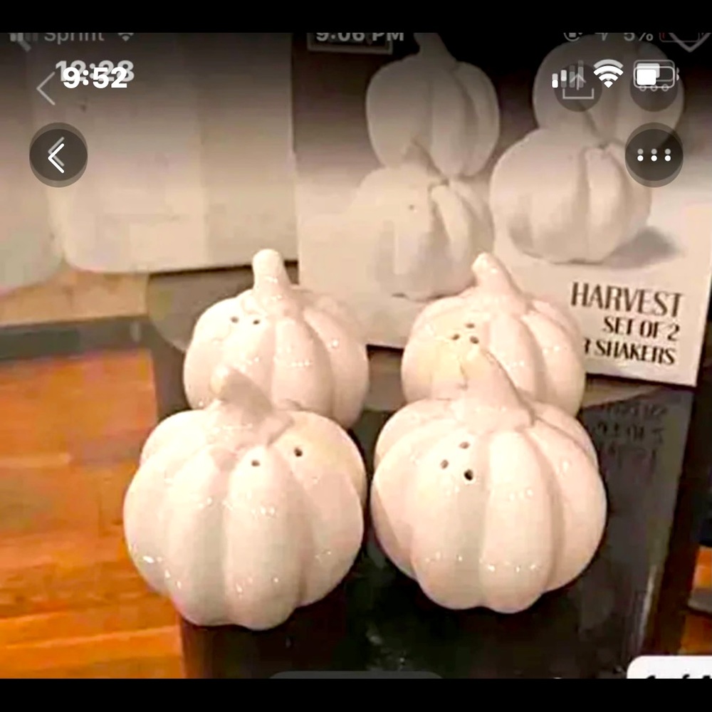 2 pairs of salt and pepper shakers pumpkin shaped